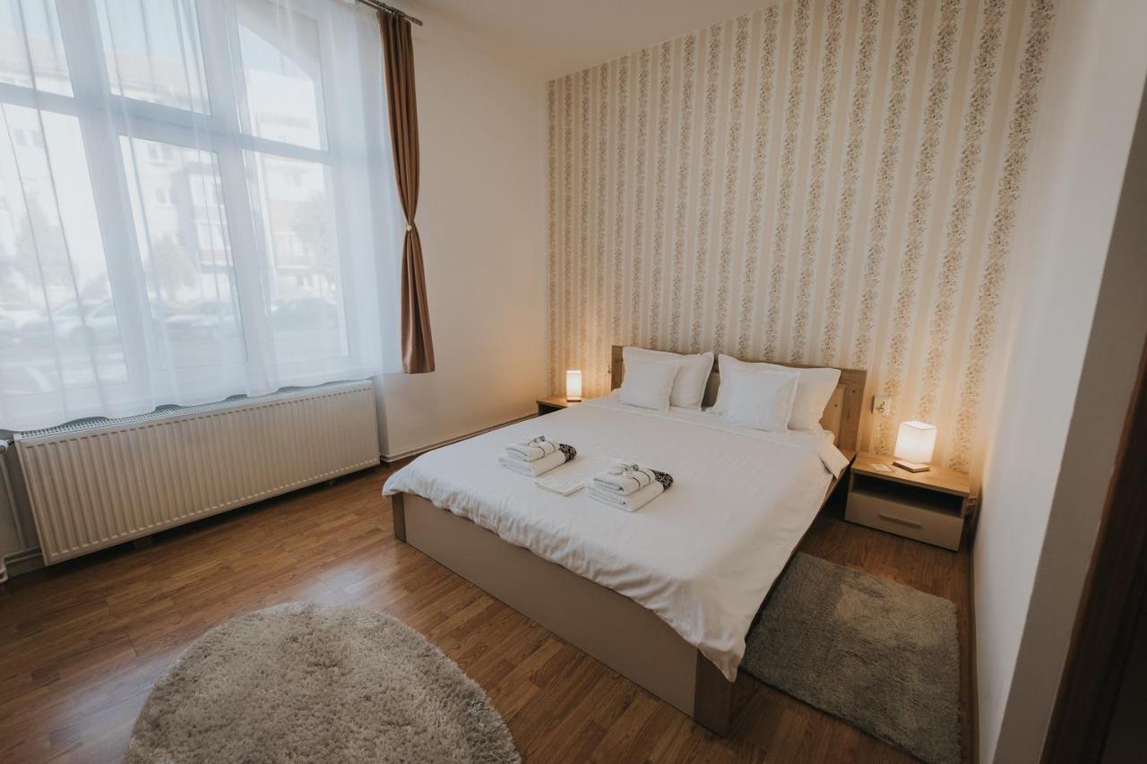 Gavri'S Classic Apartment Sibiu Exterior photo